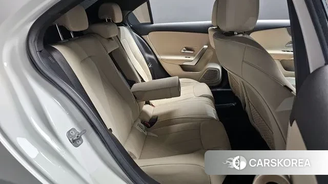 Mercedes-Benz A-Class W177 2024 Белый из Кореи, фото 3