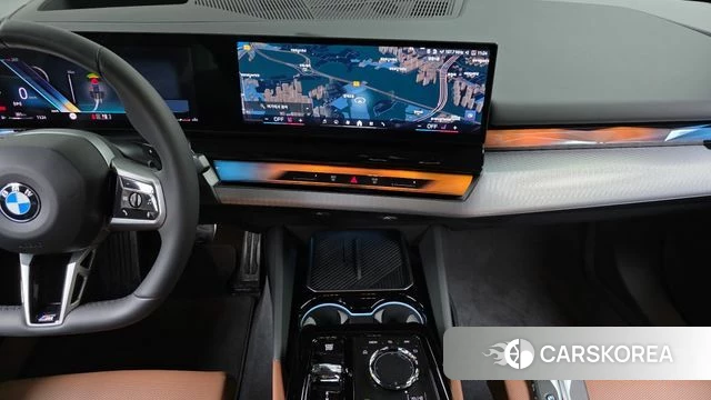 BMW 5 Series (G60) 2025 Черный из Кореи, фото 3