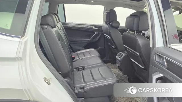 Volkswagen Tiguan Allspace 2020 Белый из Кореи, фото 3