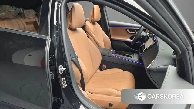 Mercedes-Benz E-Class W214 2025 Черный из Кореи, фото 3