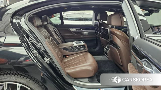 BMW 7 Series (G11) 2021 Черный из Кореи, фото 3