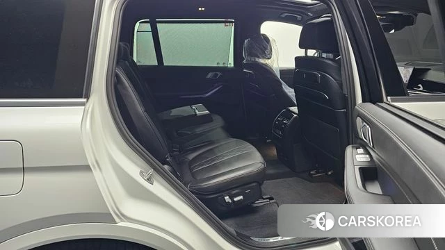 BMW X7 (G07) 2024 Белый из Кореи, фото 3