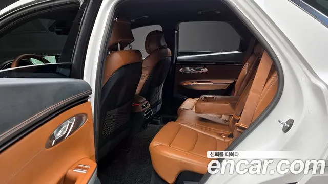 Genesis GV70 2023 Белый из Кореи, фото 3