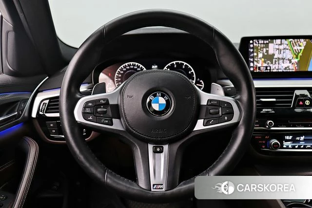 BMW 5 Series (G30) 2019 Белый из Кореи, фото 3