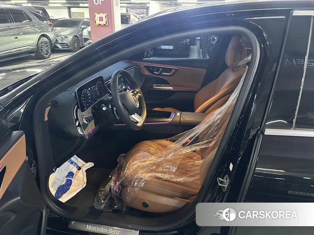 Mercedes-Benz E-Class W214 2025 Черный из Кореи, фото 3