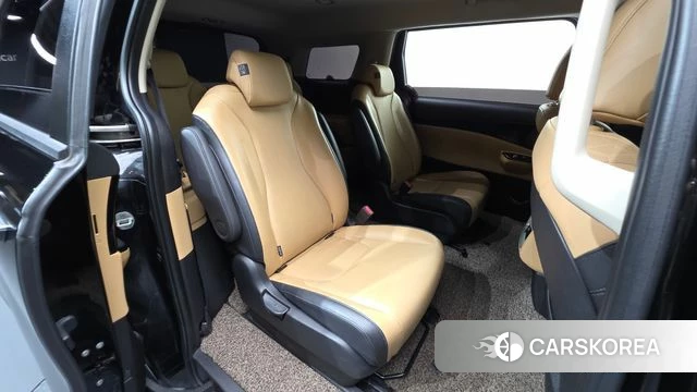 Kia Carnival 4th generation 2023 Черный из Кореи, фото 3