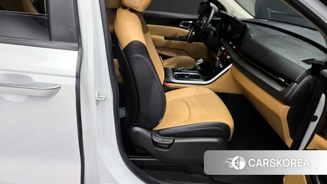 Kia Carnival 4th generation 2023 Белый из Кореи, фото 3