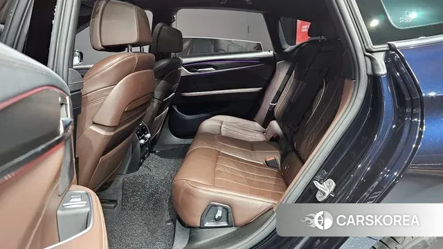 BMW 6 Series GT (G32) 2023 Черный из Кореи, фото 3