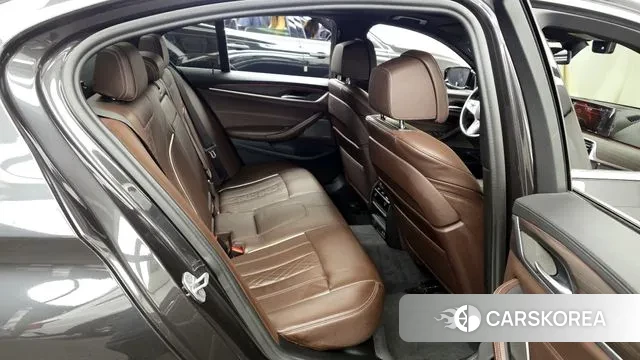 BMW 5 Series (G30) 2020 Серый из Кореи, фото 3