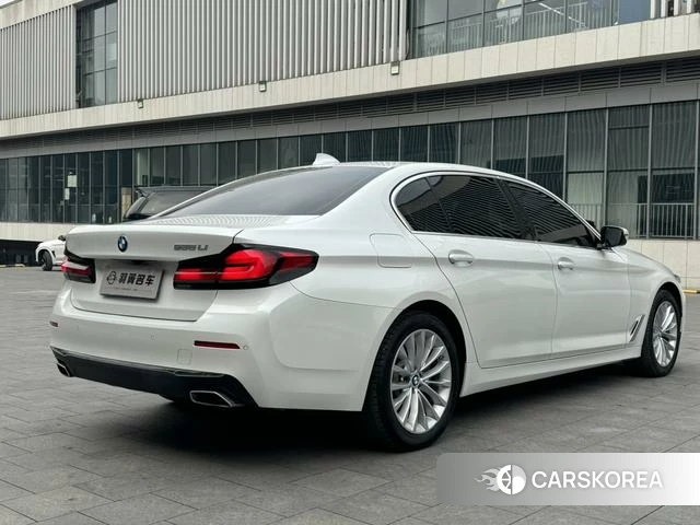 BMW 5 series 2022 Белый из Китая, фото 3