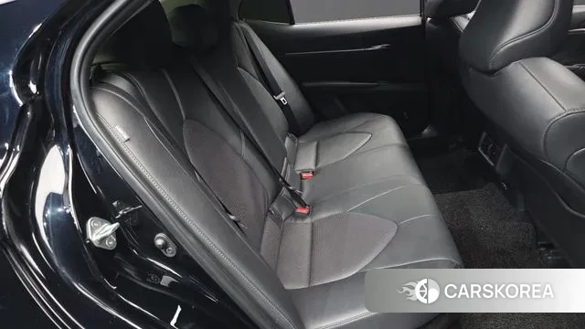 Toyota Camry (XV70) 2023 Черный из Кореи, фото 3