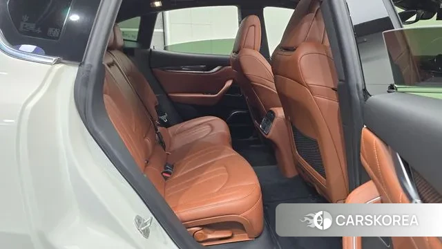 Maserati Levante 2021 Белый из Кореи, фото 3