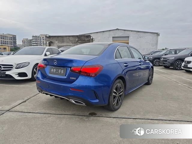 Mercedes-Benz Class A 2023 Синий из Китая, фото 3