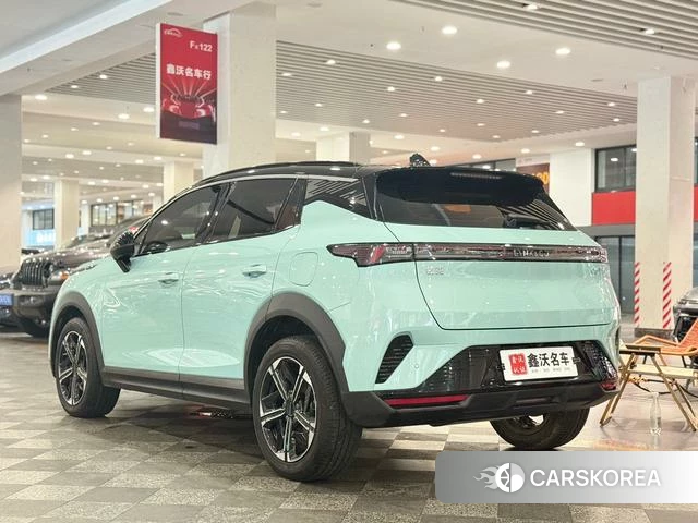 Lynk 06 EM-P 2023 Зеленый из Китая, фото 3