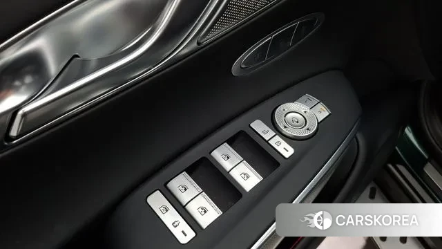 Genesis GV70 2023 Зеленый из Кореи, фото 3