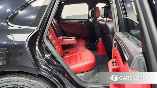 Porsche Macan 2023 Черный из Кореи, фото 3