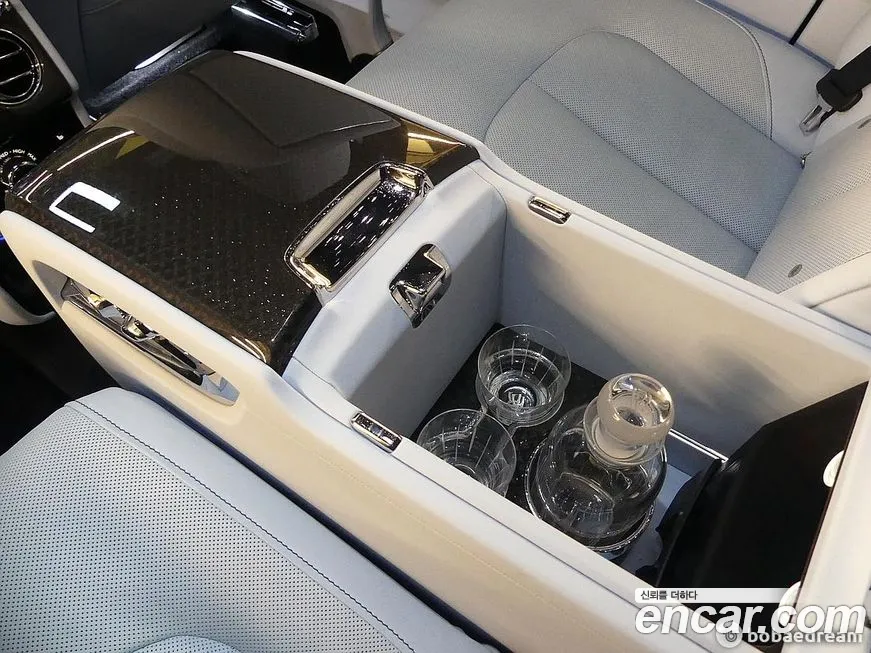 Rolls-Royce Cullinan 2023 Черный из Кореи, фото 3