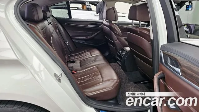 BMW 5 Series (G30) 2019 Белый из Кореи, фото 3