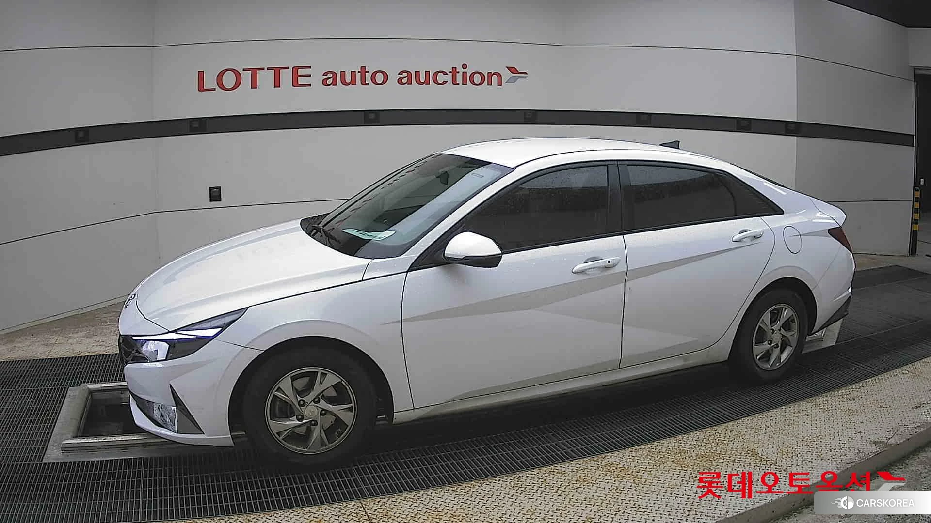 Hyundai Avante 2021 Белый из Кореи, фото 3