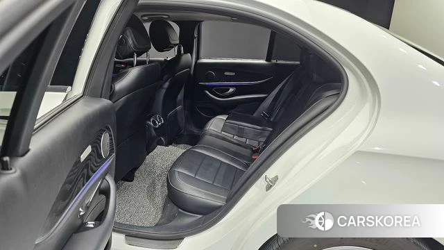 Mercedes-Benz E-Class W213 2018 Белый из Кореи, фото 3