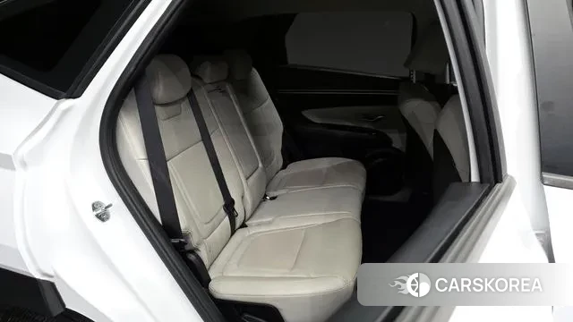 Hyundai Tucson (NX4) 2021 Белый из Кореи, фото 3