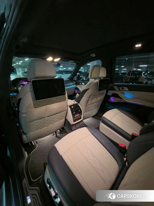 BMW X7 (G07) 2021 Небесно-голубой из Кореи, фото 3