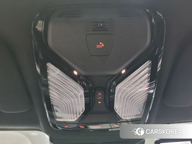 BMW X7 (G07) 2025 Белый из Кореи, фото 3