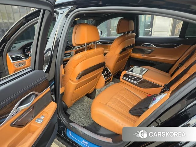 BMW 7 Series (G11) 2021 Черный из Кореи, фото 3