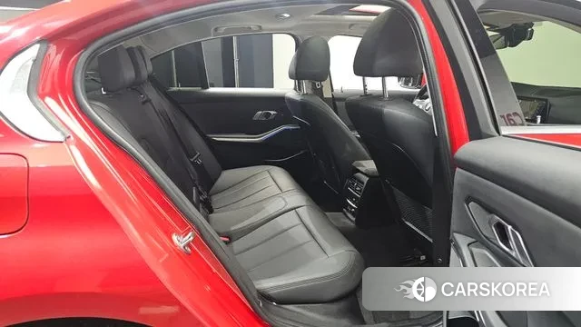 BMW 3 Series (G20) 2019 Красный из Кореи, фото 3