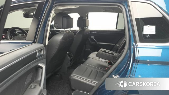 Volkswagen Tiguan second Generation 2021 Синий из Кореи, фото 3