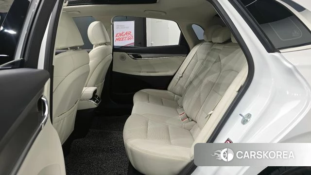 Hyundai The New Grandeur IG Hybrid 2021 Белый из Кореи, фото 3