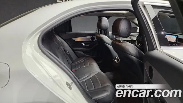 Mercedes-Benz C-Class W205 id 2717398 из Кореи 3