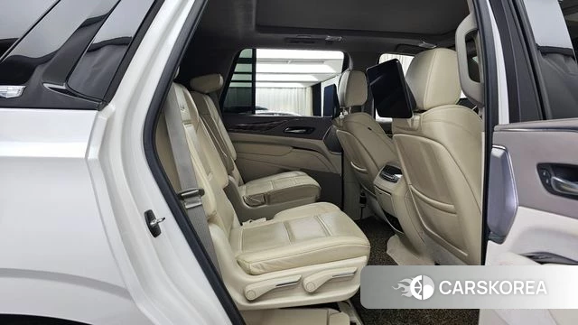 Cadillac Escalade 5th Generation 2022 Белый из Кореи, фото 3
