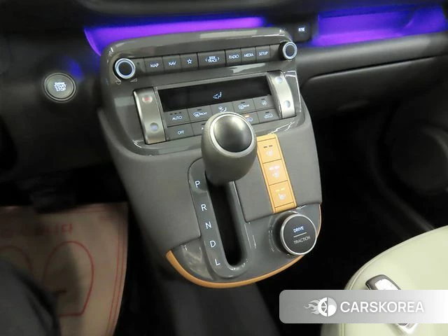 Hyundai Casper 2023 Белый из Кореи, фото 3