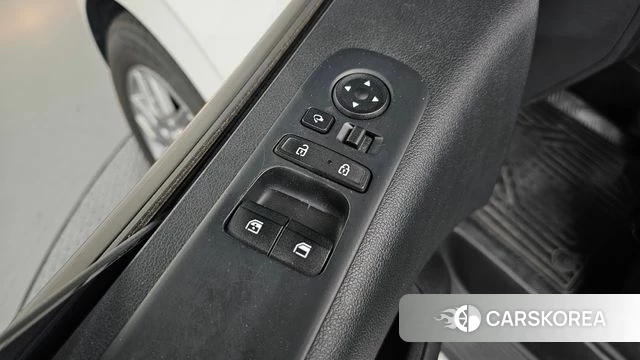 Hyundai Staria 2021 Белый из Кореи, фото 3