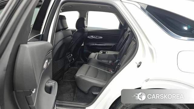 Genesis GV70 2022 Белый из Кореи, фото 3