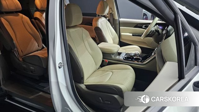 Kia Carnival 4th generation 2023 Белый из Кореи, фото 3