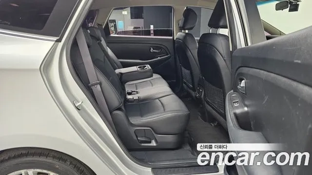 Kia The New Carens 2018 Серебряный из Кореи, фото 3