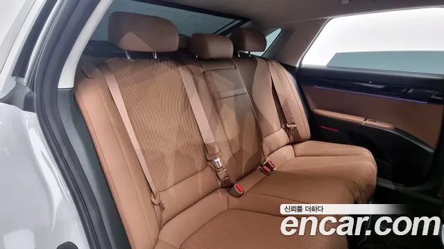 Hyundai Grandeur Hybrid (GN7) 2023 Белый из Кореи, фото 3