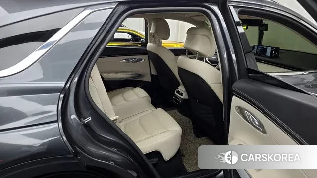 Genesis GV70 2021 Серый из Кореи, фото 3