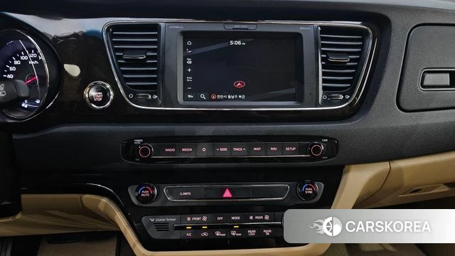 Kia The New Carnival 2019 Белый из Кореи, фото 3