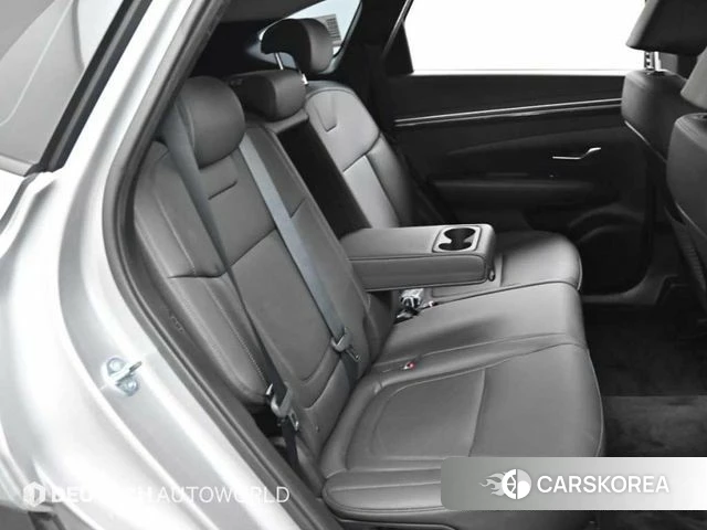 Hyundai Tucson (NX4) 2023 Серебряный из Кореи, фото 3