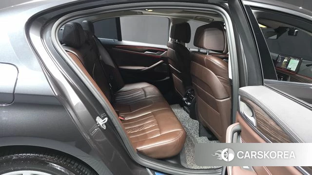 BMW 5 Series (G30) 2020 Серый из Кореи, фото 3