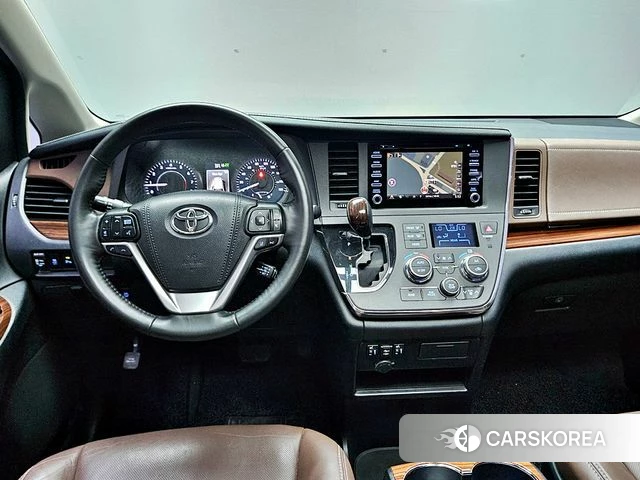 Toyota Sienna 2018 Черный из Кореи, фото 3