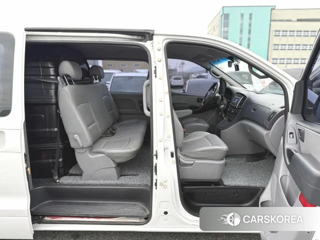 Hyundai The New Grand Starex 2019 Белый из Кореи, фото 3