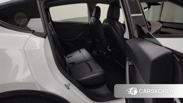 Tesla Model Y 2021 Белый из Кореи, фото 3