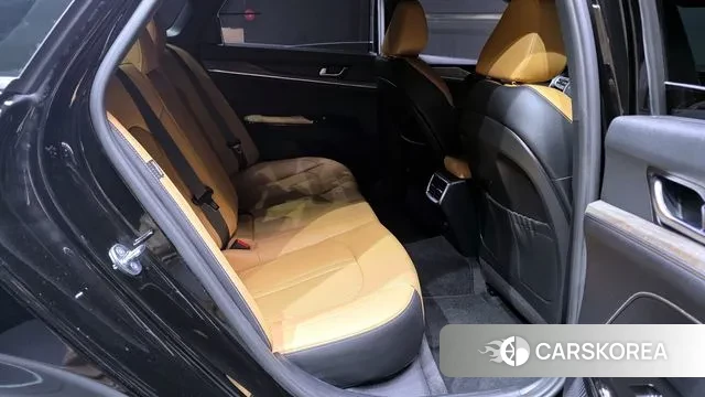 Kia K5 3rd generation 2023 Черный из Кореи, фото 3