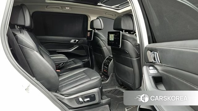 BMW X7 (G07) 2021 Белый из Кореи, фото 3
