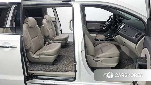 Kia The New Carnival 2019 Белый из Кореи, фото 3