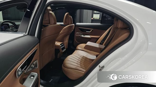 Mercedes-Benz E-Class W214 2024 Белый из Кореи, фото 3
